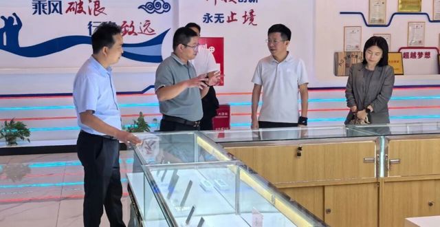 何朝輝帶隊赴川渝地區(qū)開展招商考察